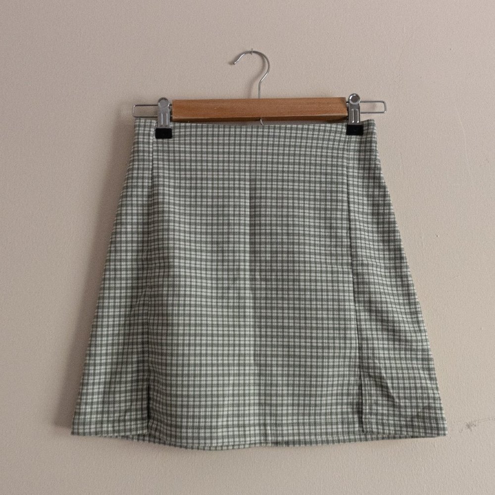 Brandy Melville cara skirt_NWOT